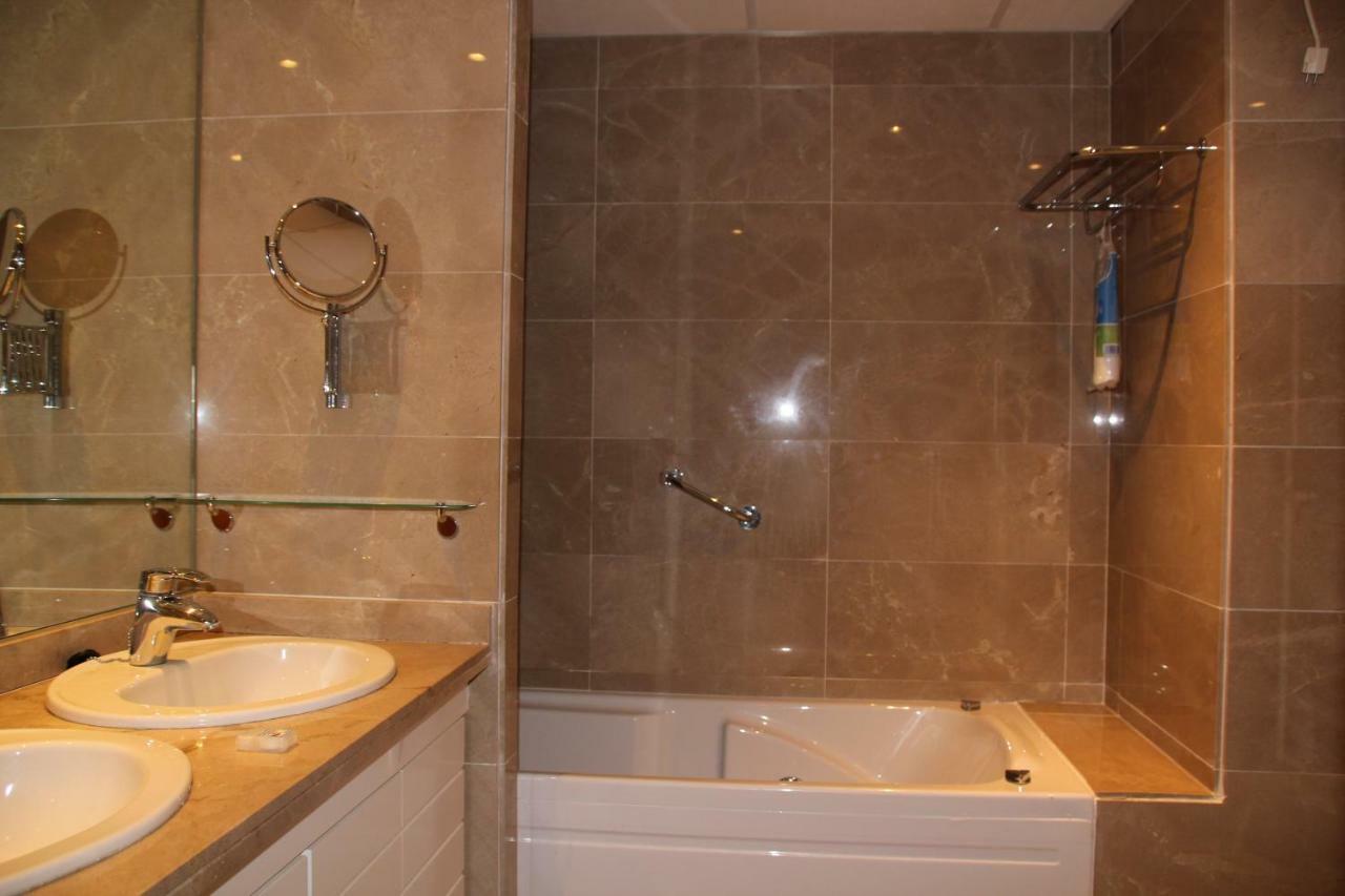 Miraflores Golf Gardens II Luxe Appartement At Riviera Del Sol Sitio de Calahonda المظهر الخارجي الصورة