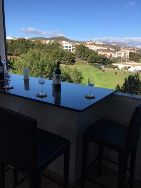 Miraflores Golf Gardens II Luxe Appartement At Riviera Del Sol Sitio de Calahonda المظهر الخارجي الصورة